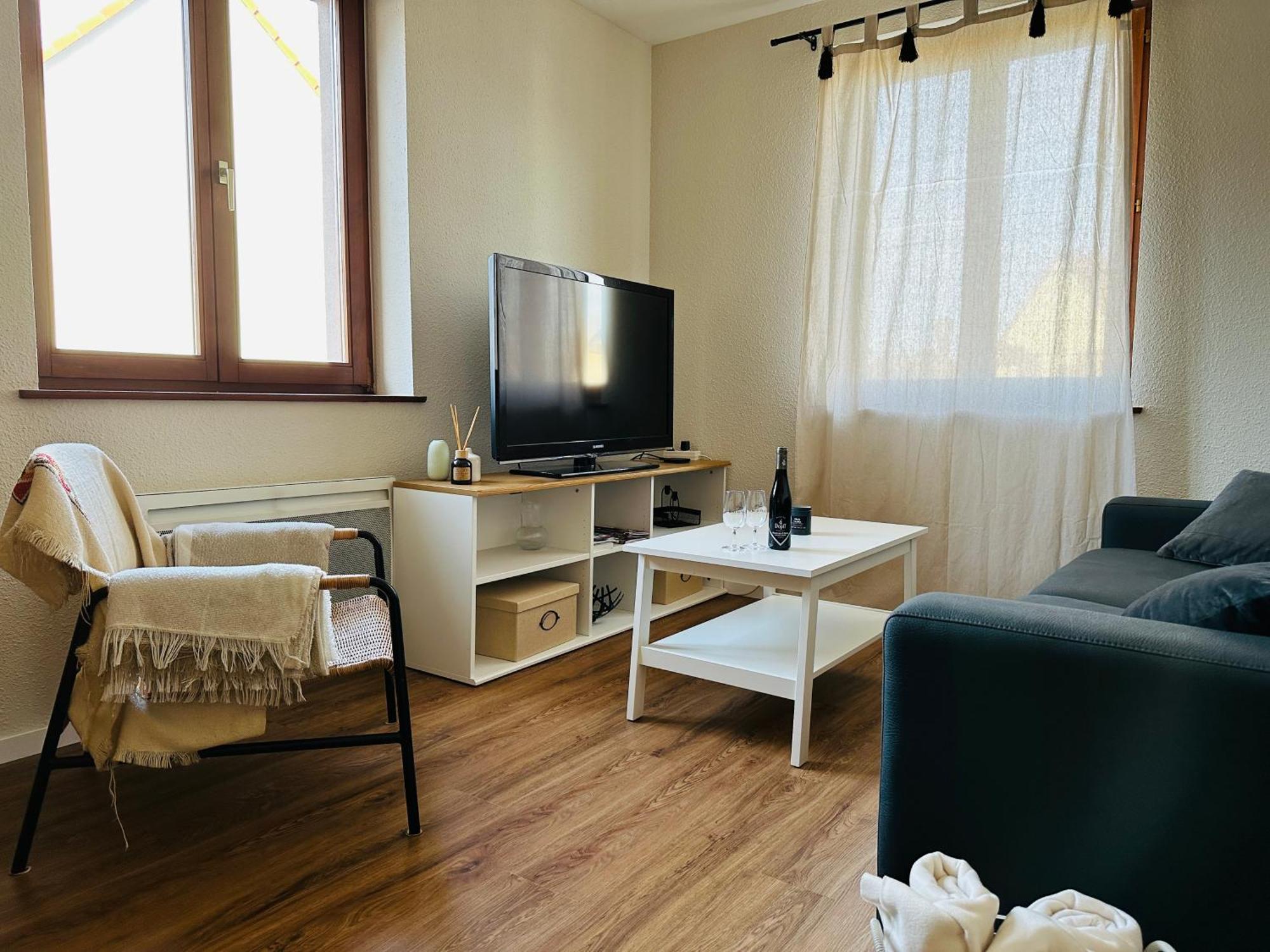 Charmant Appartement 2 Pieces أوستا المظهر الخارجي الصورة